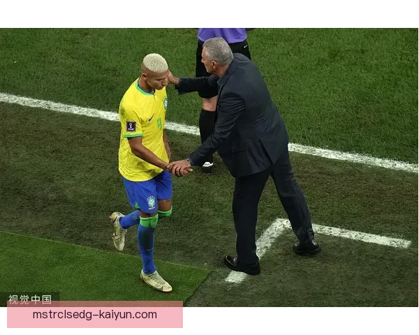 维尼修斯在本赛季左边锋位置表现稳健，持续提升对球队的贡献能力。