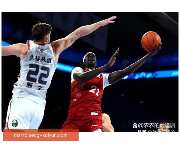 韦尔贝克在英超赛季表现稳健，持续为球队贡献力量